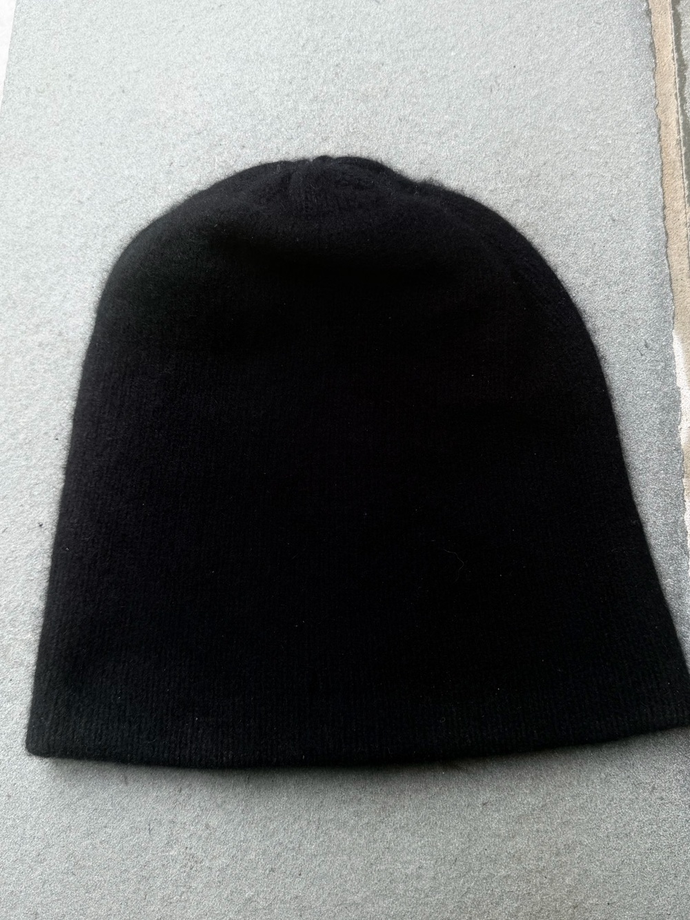 Golightly Cashmere 100% Cashmere Black Beanie Hat Made in USA - Picture 3 of 7